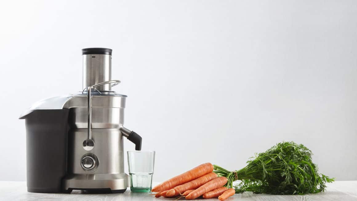 The Best Juicers In Canada 2021 – Review & Guide