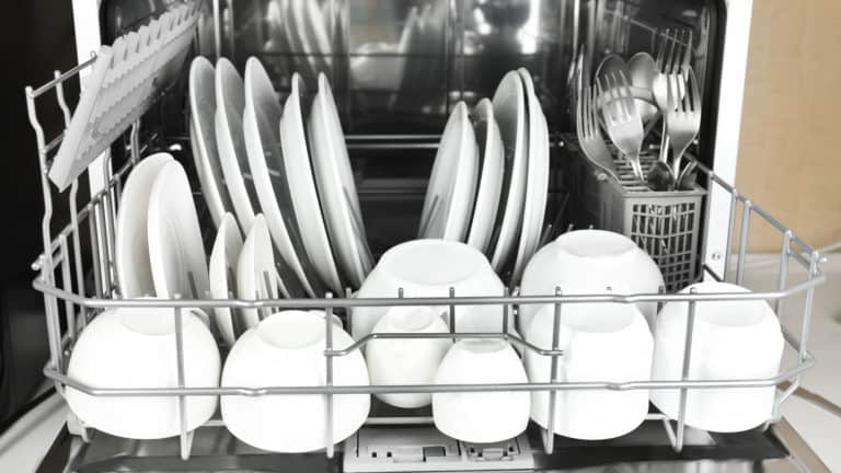 white dishwasher canada