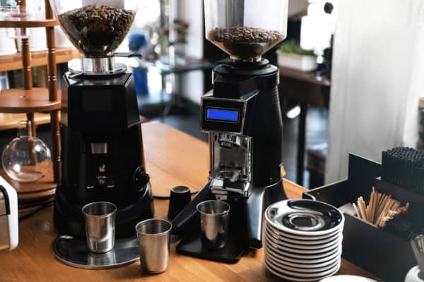 12 Best Coffee Grinders In Canada 2021 – Review & Guide